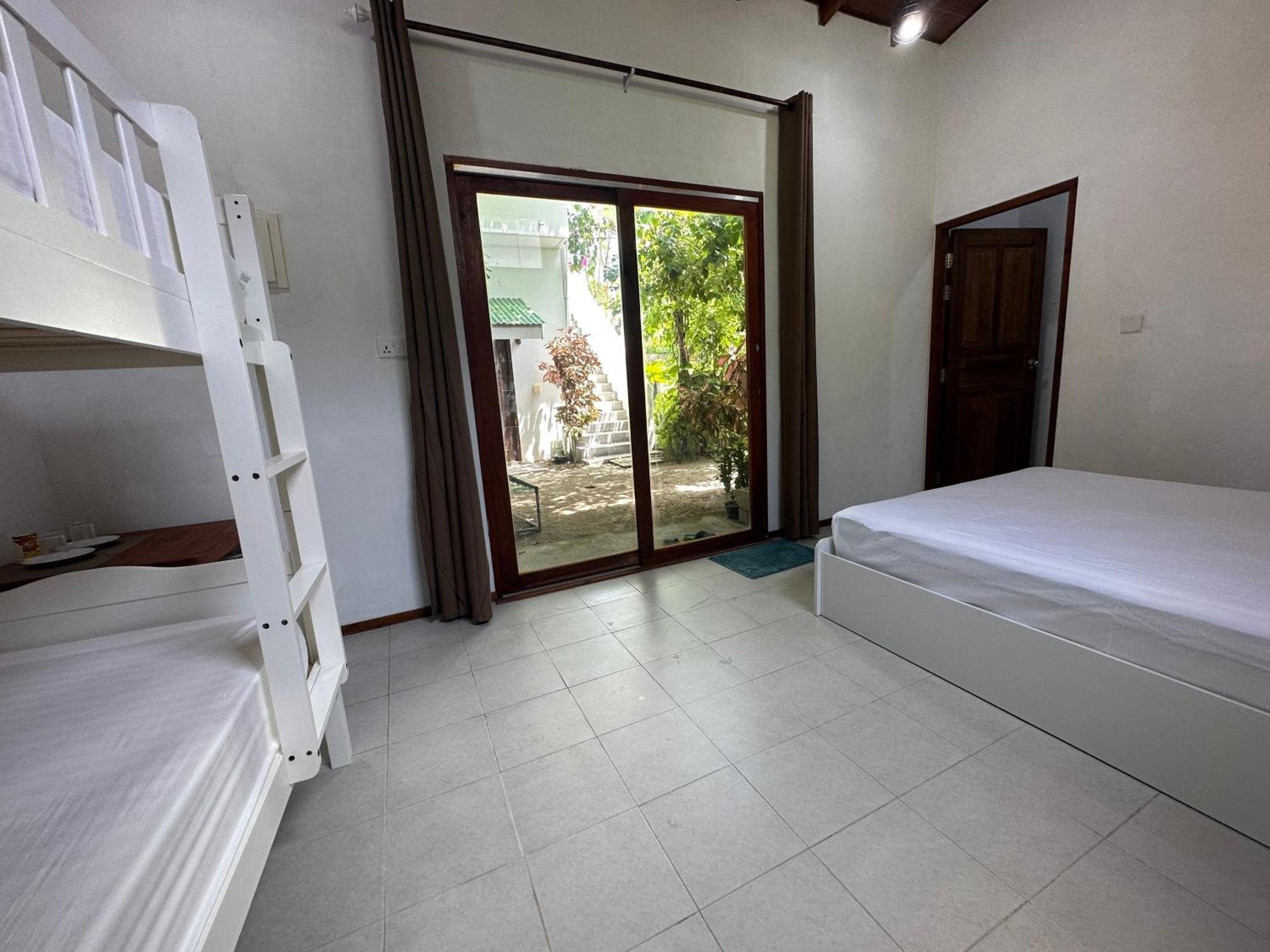 Hotel Aqua Oasis Thoddoo Exterior foto